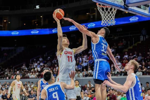 星空体育APP-两连胜!中国男篮世预赛逆转战胜中国台北队