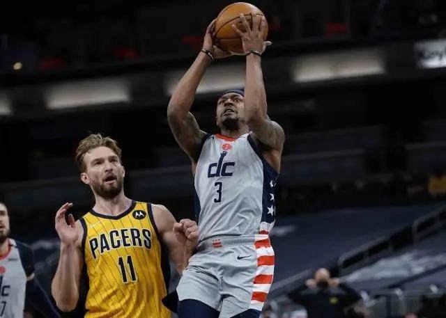 星空体育-赢下卡位战奇才遭惨痛代价 比尔腿筋伤势成隐患